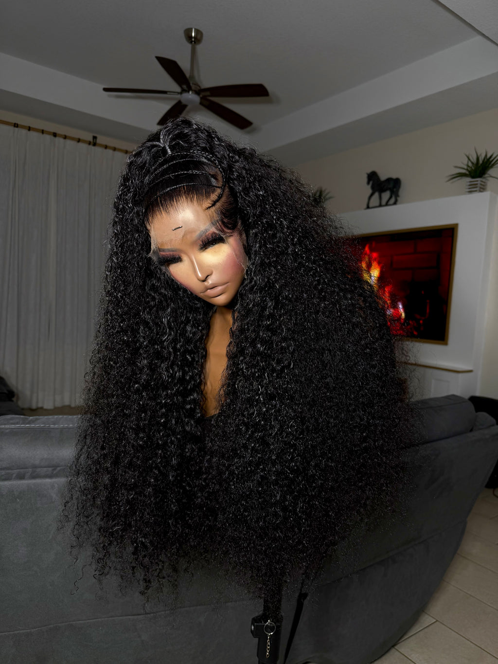 GEOMETRIC STYLE WITH CUTE PONYTAIL